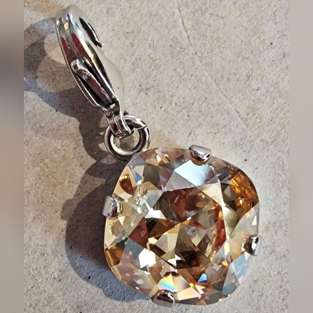 #Sabika Classics Vol. 1 Gold Shadow Golf Pendant 10mm Hostess Exclusive